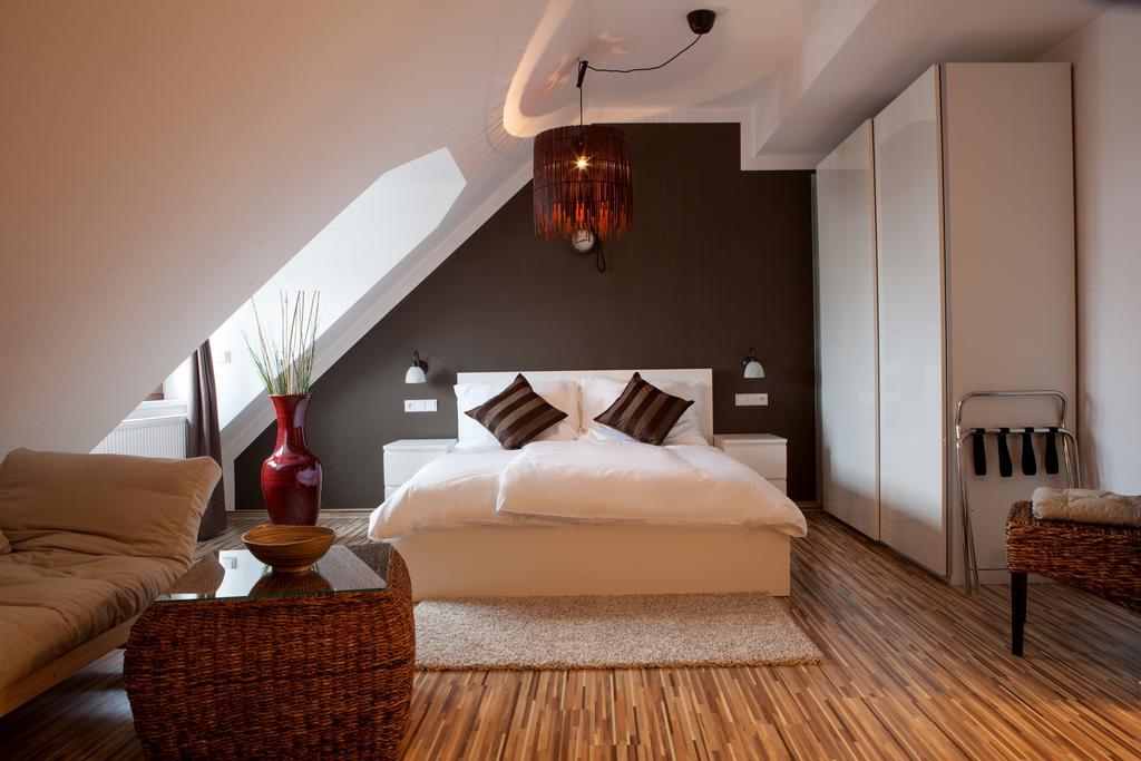 Hotel Koruna تشلومك ناد سيدلينو المظهر الخارجي الصورة