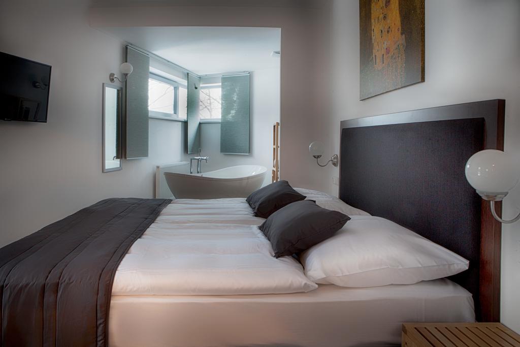 Hotel Koruna تشلومك ناد سيدلينو المظهر الخارجي الصورة